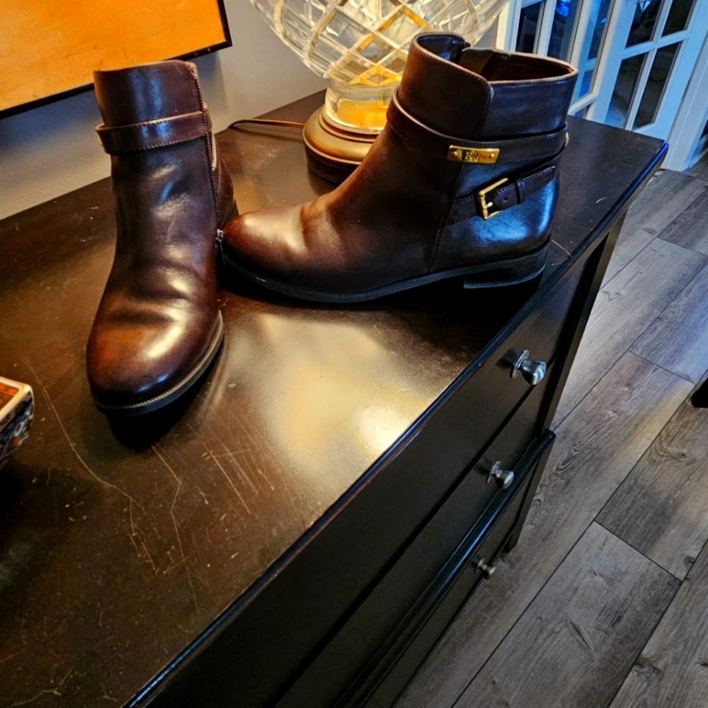Ralph Lauren Ladies short boots